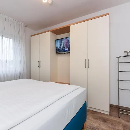 Gemuetliche Mit Balkon In Appartamento *
