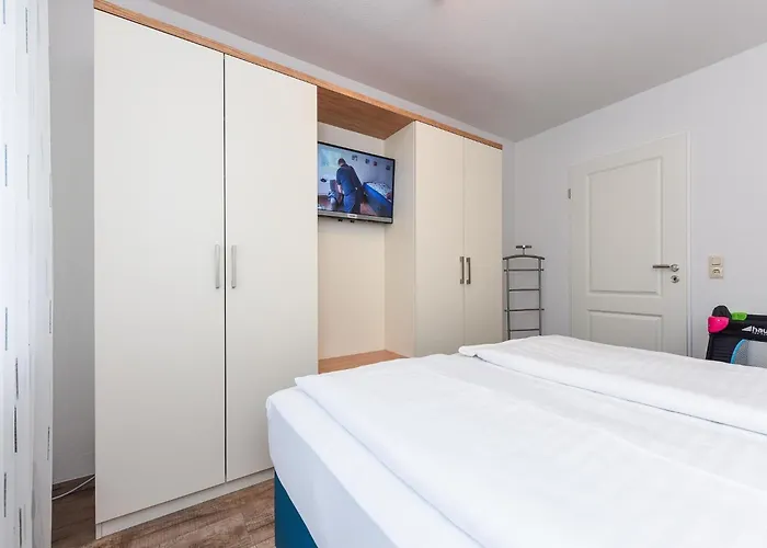 Gemuetliche Mit Balkon In * 贝塞尔